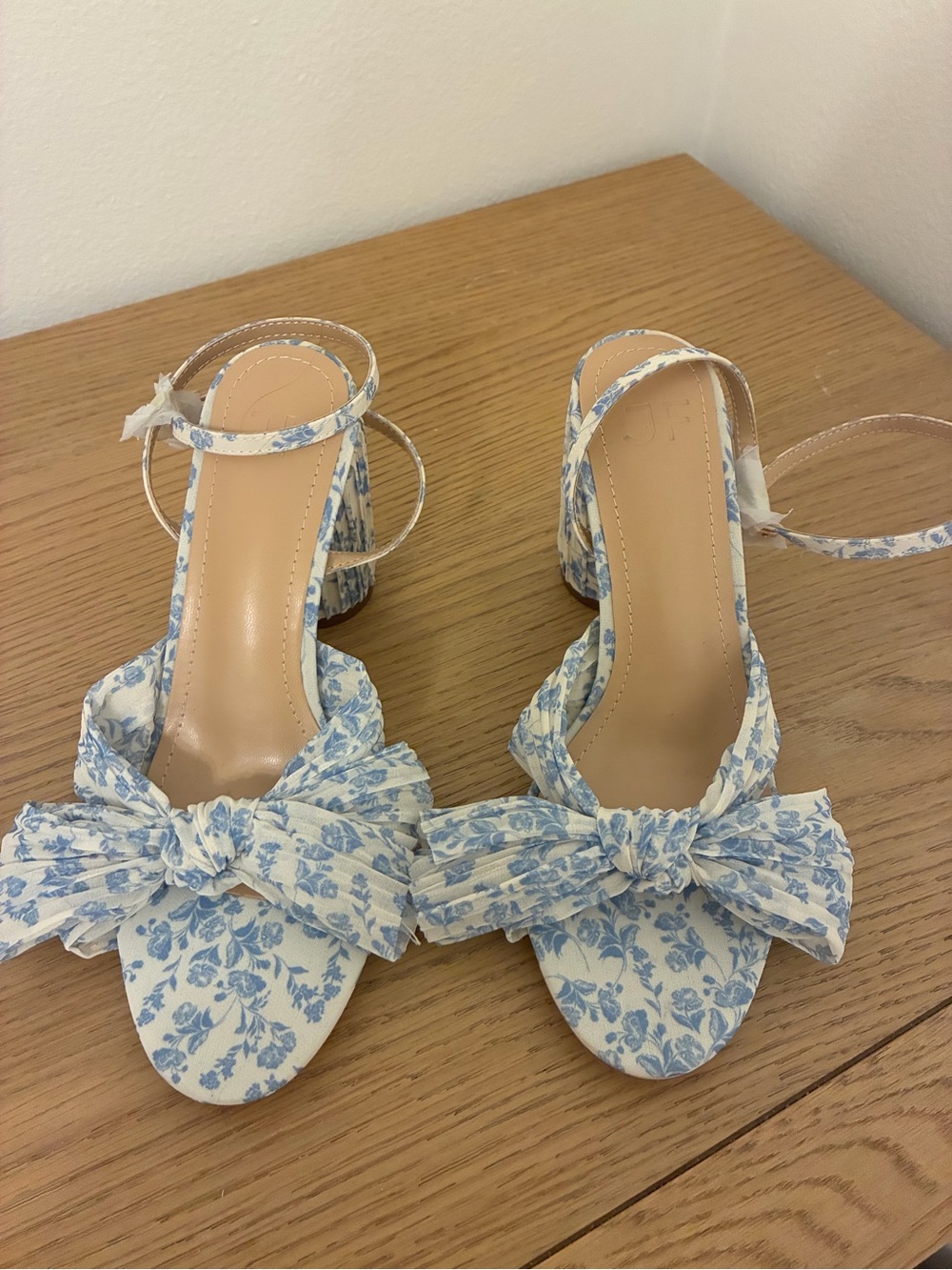 JustFab Poppy Heeled Sandal in Blue Floral. Size 6. NWOT - Picture 8 of 8